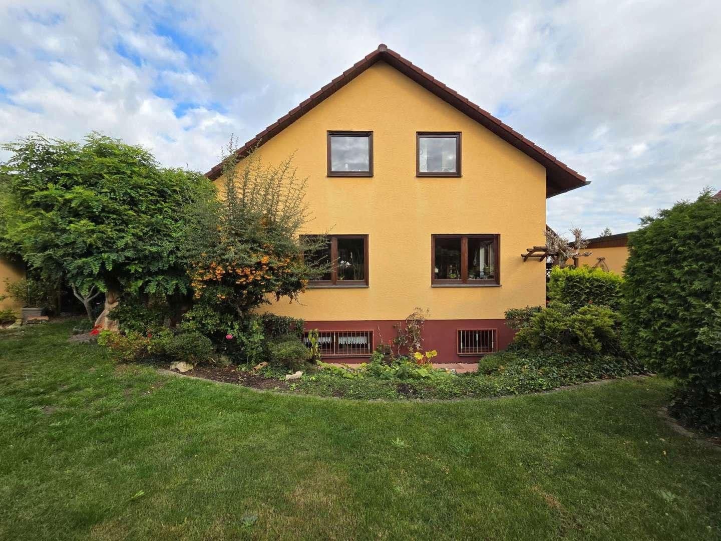 Prodej domu 128 m², pozemek 585 m², Fasanenweg 7, Pyrbaum, Bavorsko Prodej domu 128 m², pozemek 585 m², Fasanenweg 7, Pyrbaum, Bavorsko