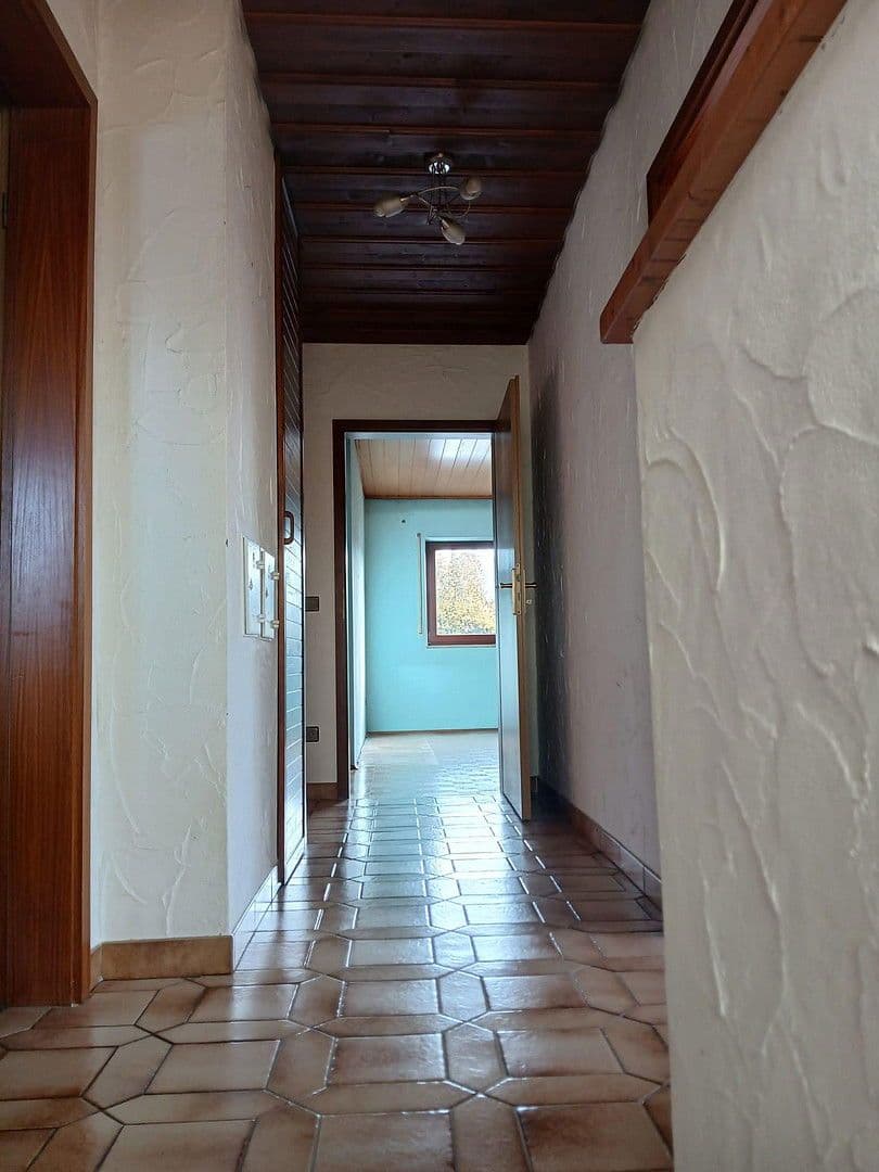 Prodej domu 128 m², pozemek 585 m², Fasanenweg 7, Pyrbaum, Bavorsko Prodej domu 128 m², pozemek 585 m², Fasanenweg 7, Pyrbaum, Bavorsko