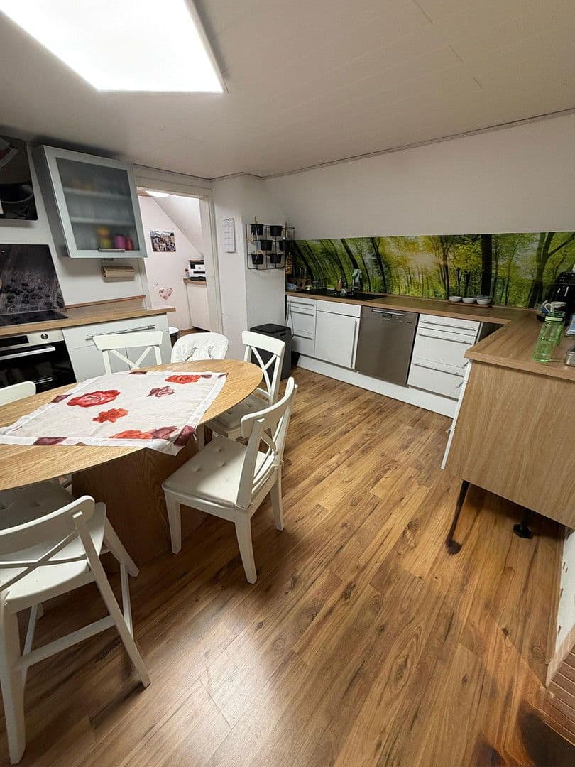 Prodej domu 180 m², pozemek 291 m², Haßloch, Porýní-Falc Prodej domu 180 m², pozemek 291 m², Haßloch, Porýní-Falc