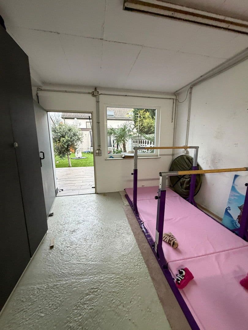 Prodej domu 180 m², pozemek 291 m², Haßloch, Porýní-Falc Prodej domu 180 m², pozemek 291 m², Haßloch, Porýní-Falc