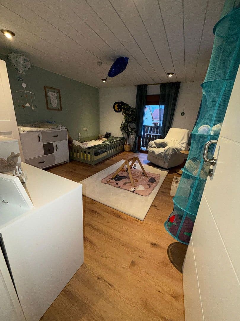 Prodej domu 180 m², pozemek 291 m², Haßloch, Porýní-Falc Prodej domu 180 m², pozemek 291 m², Haßloch, Porýní-Falc