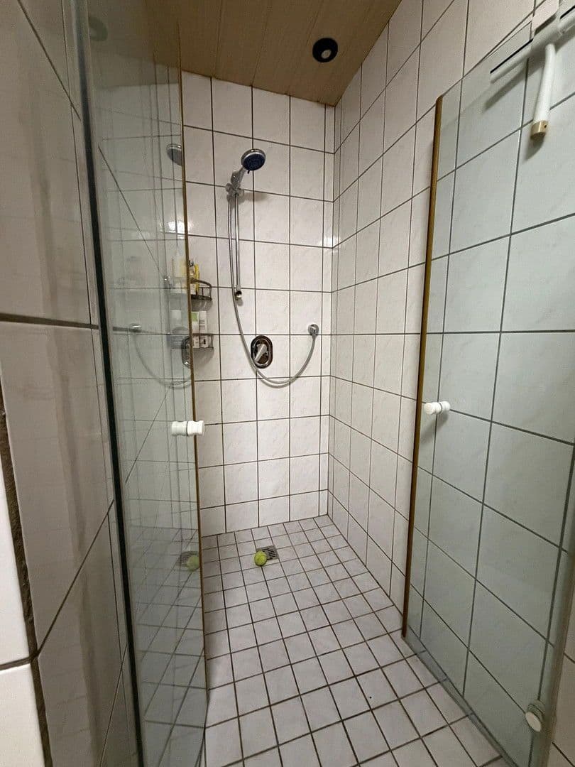 Prodej domu 180 m², pozemek 291 m², Haßloch, Porýní-Falc Prodej domu 180 m², pozemek 291 m², Haßloch, Porýní-Falc