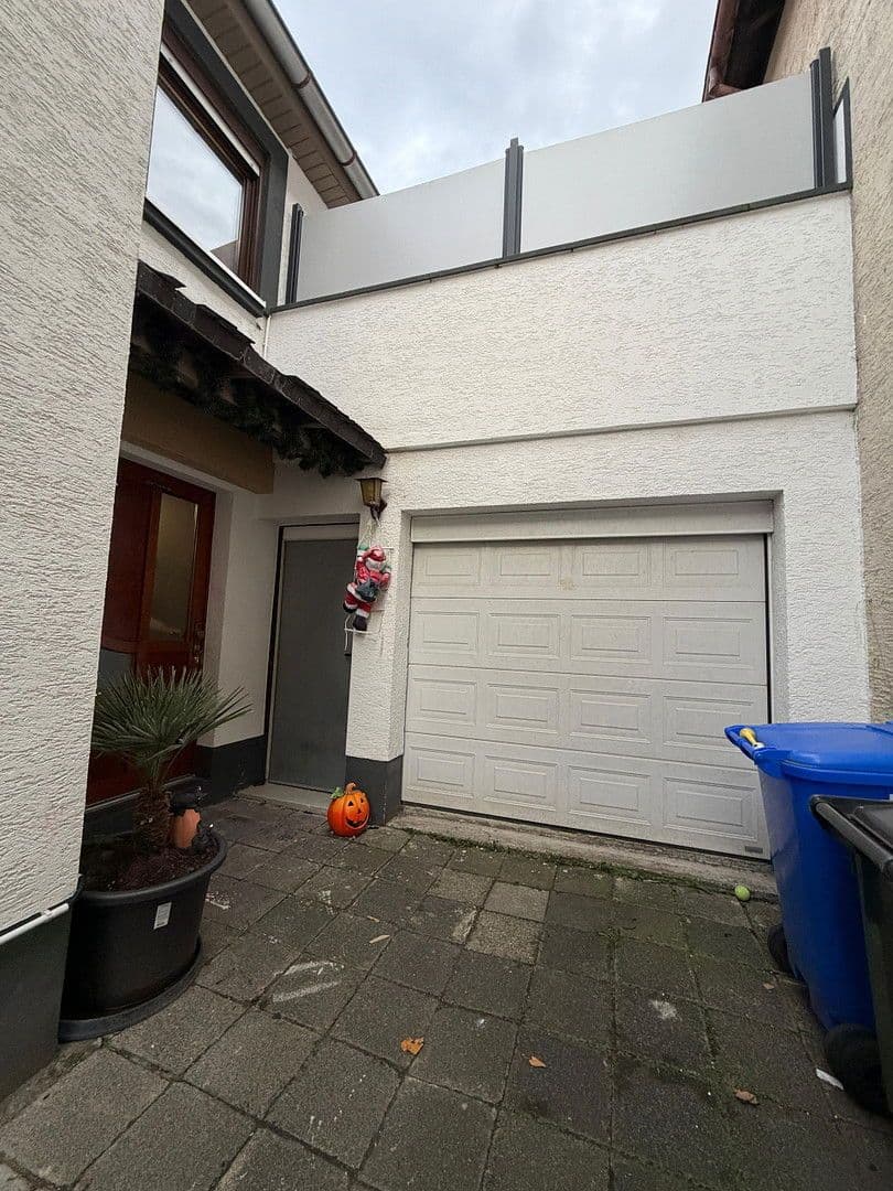 Prodej domu 180 m², pozemek 291 m², Haßloch, Porýní-Falc Prodej domu 180 m², pozemek 291 m², Haßloch, Porýní-Falc