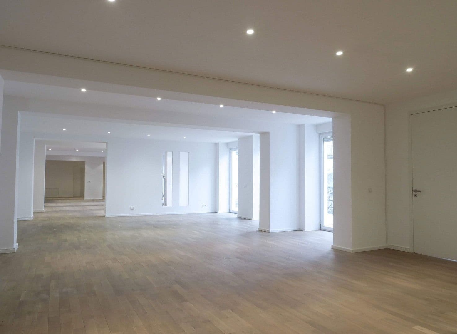 Pronájem domu 650 m², pozemek 3.000 m², Friedrichstraße 125, Berlin, Berlín Pronájem domu 650 m², pozemek 3.000 m², Friedrichstraße 125, Berlin, Berlín