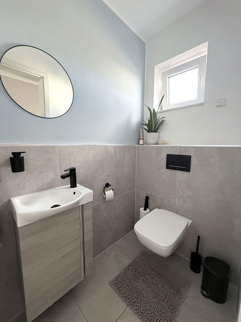 Prodej domu 129 m², pozemek 310 m², Bad Sobernheim, Porýní-Falc Prodej domu 129 m², pozemek 310 m², Bad Sobernheim, Porýní-Falc