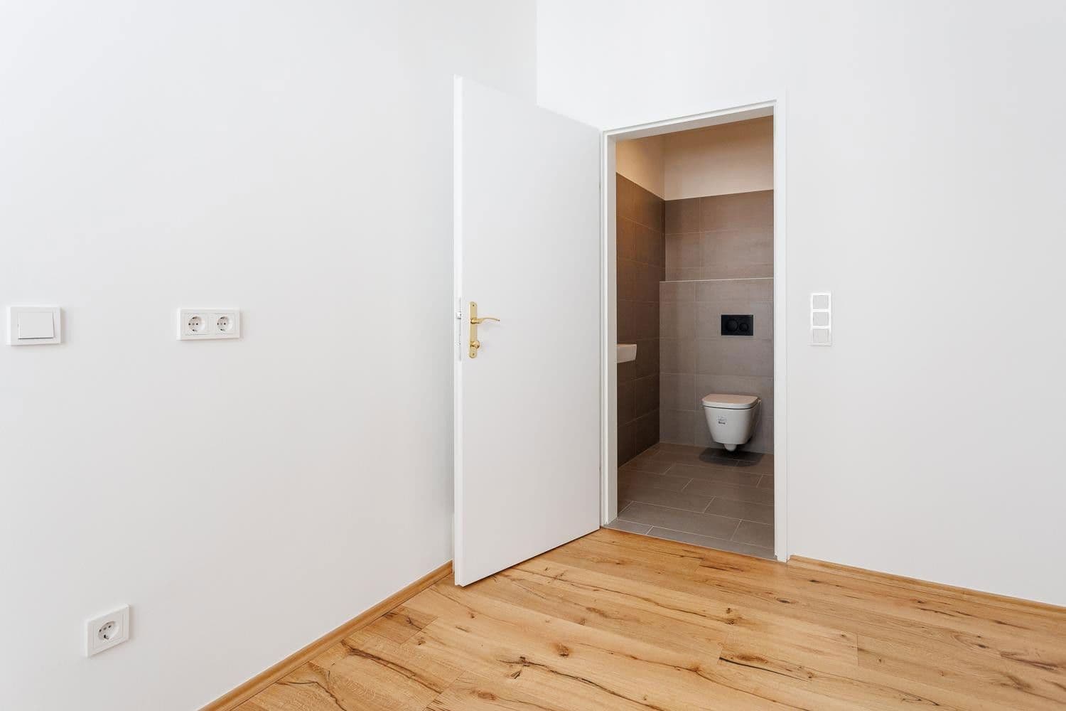 Pronájem bytu 2+1 72 m², Bräuhausgasse 8, Wien, Wien Pronájem bytu 2+1 72 m², Bräuhausgasse 8, Wien, Wien