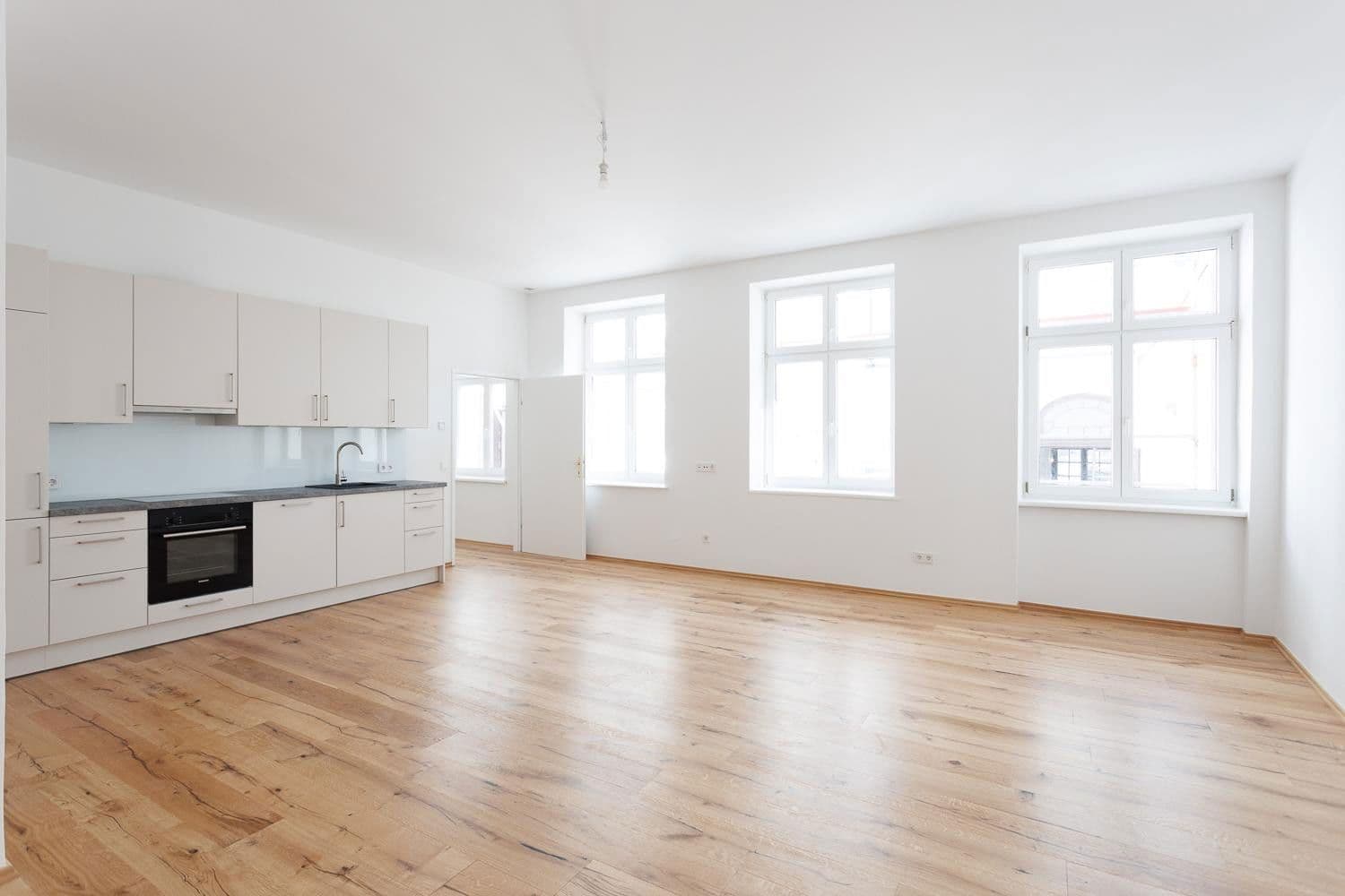 Pronájem bytu 2+1 72 m², Bräuhausgasse 8, Wien, Wien Pronájem bytu 2+1 72 m², Bräuhausgasse 8, Wien, Wien