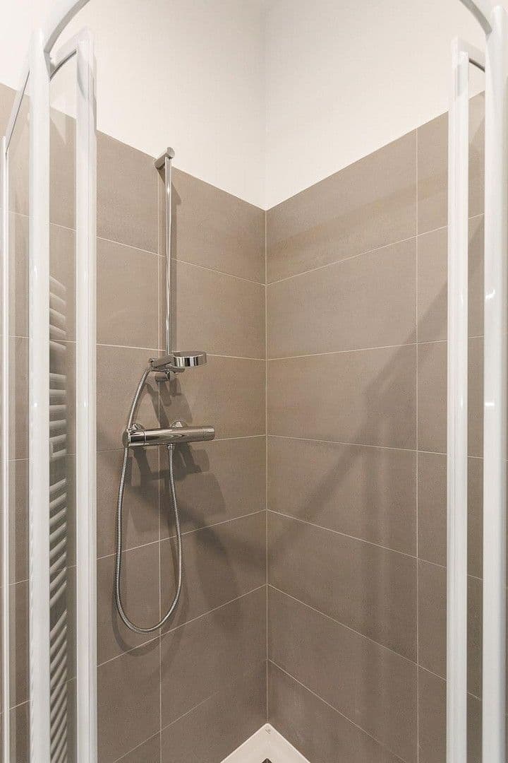 Pronájem bytu 2+1 72 m², Bräuhausgasse 8, Wien, Wien Pronájem bytu 2+1 72 m², Bräuhausgasse 8, Wien, Wien