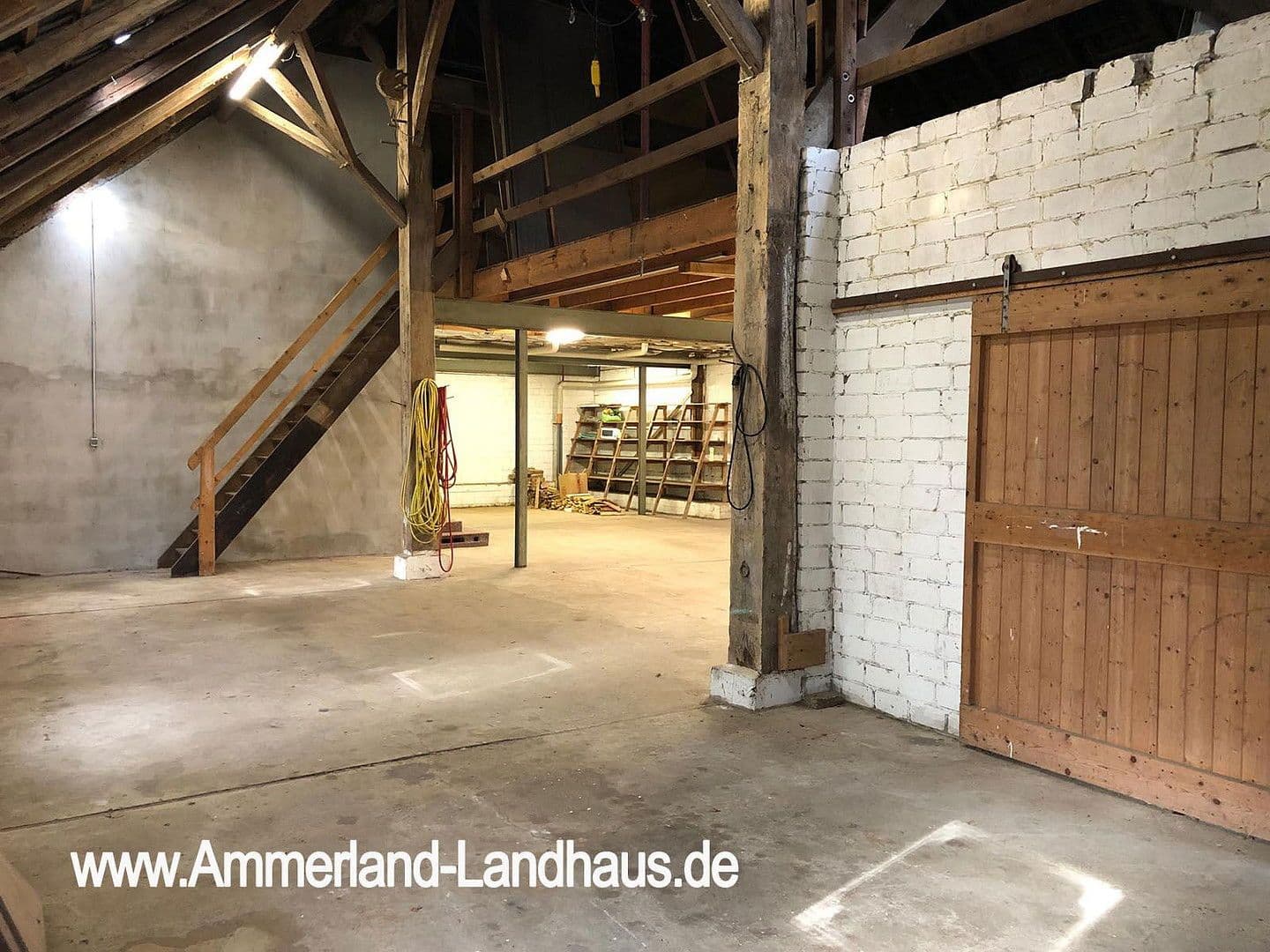 Prodej domu 310 m², pozemek 8.127 m², Westerstede, Dolní Sasko Prodej domu 310 m², pozemek 8.127 m², Westerstede, Dolní Sasko