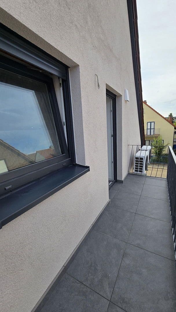 Pronájem bytu 3+kk 80 m², Römerberg, Porýní-Falc Pronájem bytu 3+kk 80 m², Römerberg, Porýní-Falc