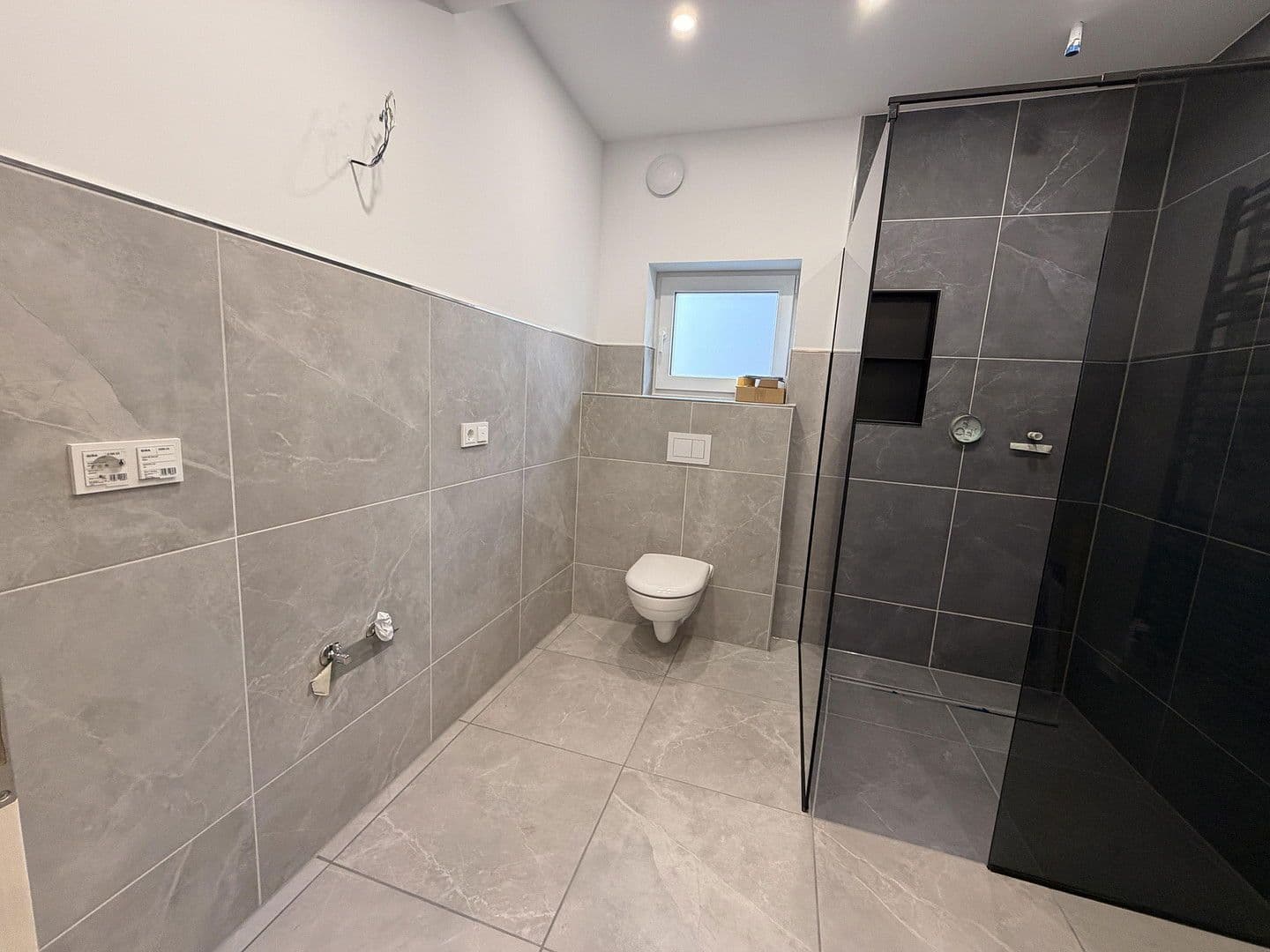 Pronájem bytu 3+kk 80 m², Römerberg, Porýní-Falc Pronájem bytu 3+kk 80 m², Römerberg, Porýní-Falc