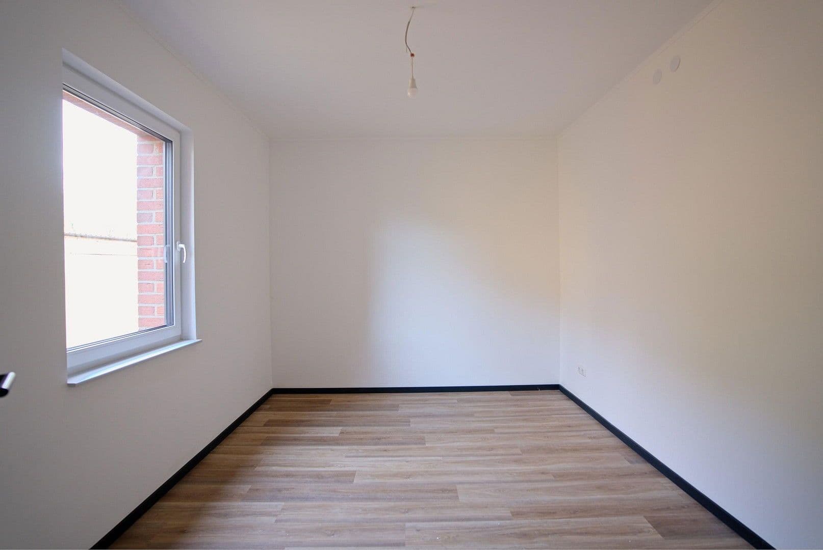 Pronájem bytu 4+1 118 m², Herrenruhmweg 9, Trittau, Šlesvicko-Holštýnsko Pronájem bytu 4+1 118 m², Herrenruhmweg 9, Trittau, Šlesvicko-Holštýnsko