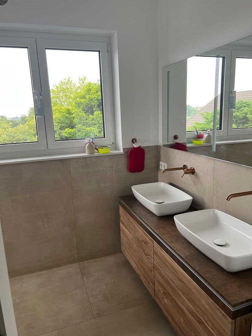 Pronájem domu 180 m², pozemek 520 m², Im Königsfeld 29 a, Sankt Katharinen, Porýní-Falc Pronájem domu 180 m², pozemek 520 m², Im Königsfeld 29 a, Sankt Katharinen, Porýní-Falc