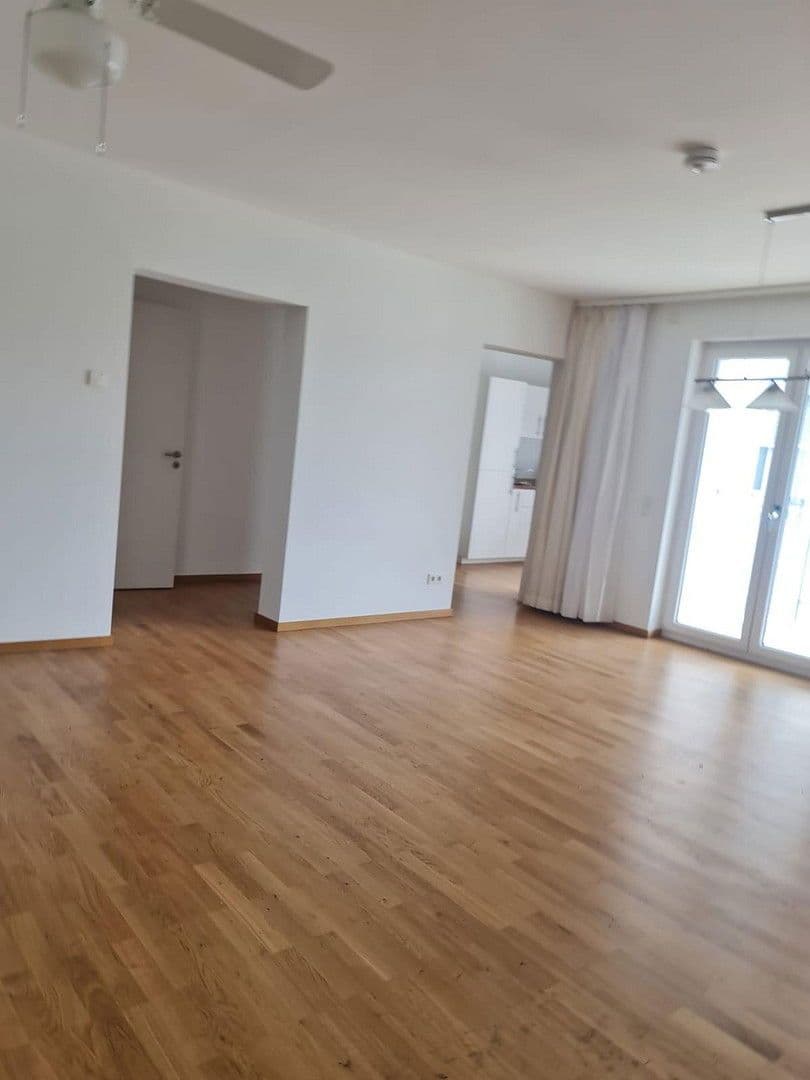 Prodej bytu 5+1 145 m², Europa-Allee 159, Frankfurt am Main, Hessen Prodej bytu 5+1 145 m², Europa-Allee 159, Frankfurt am Main, Hessen