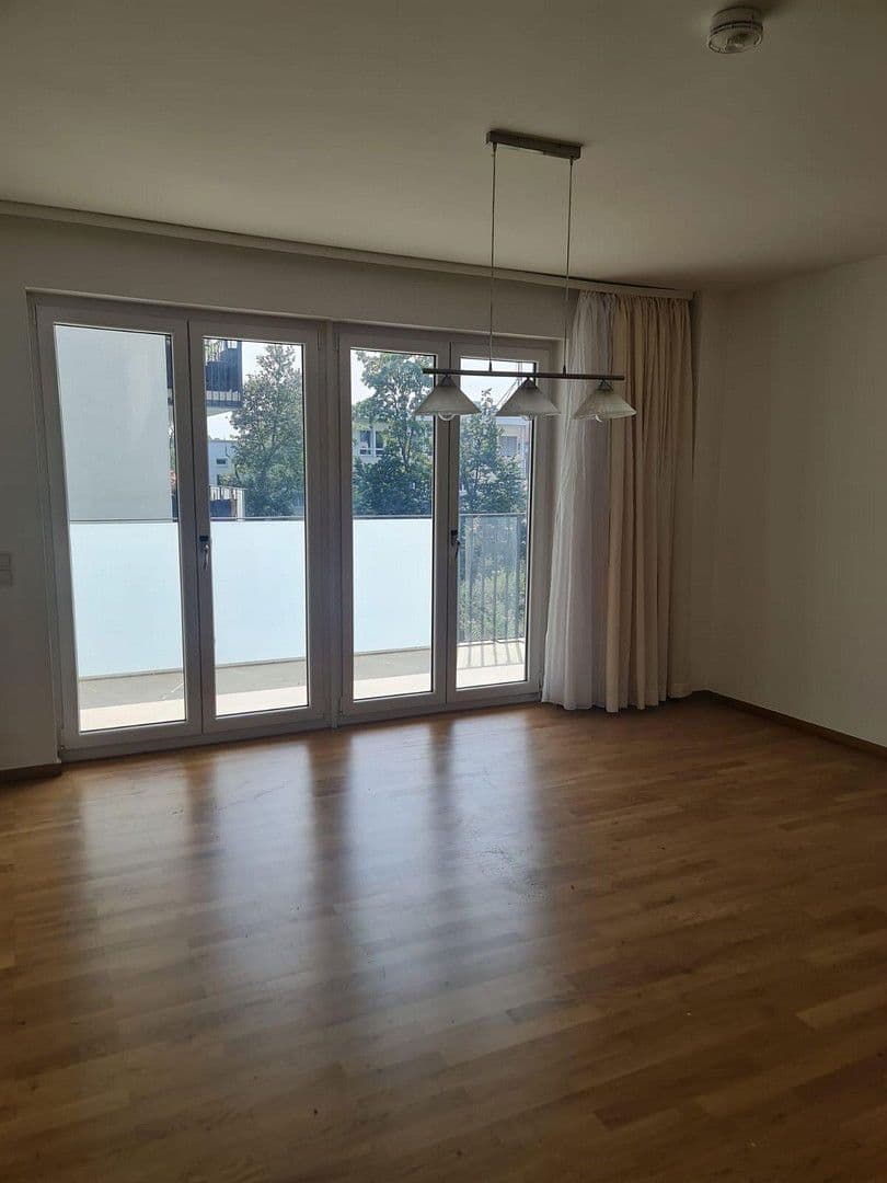 Prodej bytu 5+1 145 m², Europa-Allee 159, Frankfurt am Main, Hessen Prodej bytu 5+1 145 m², Europa-Allee 159, Frankfurt am Main, Hessen