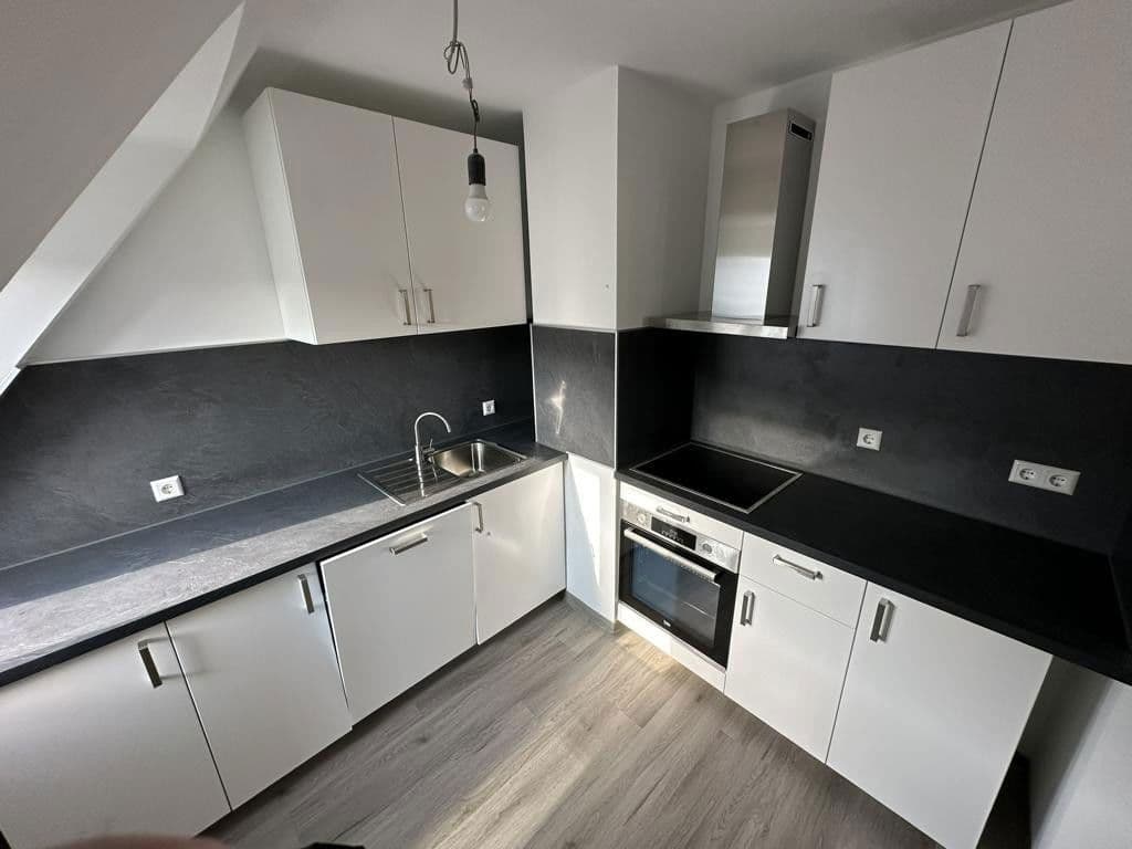 Pronájem bytu 3+1 55 m², Kübelmarkt 30, Bruchsal, Bádensko-Württembersko Pronájem bytu 3+1 55 m², Kübelmarkt 30, Bruchsal, Bádensko-Württembersko