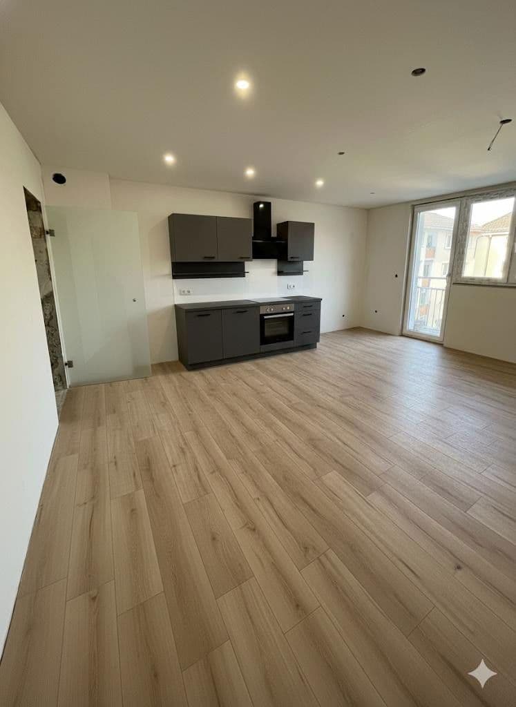 Pronájem bytu 1+1 27 m², Philippsring 19, Wiesbaden, Hessen Pronájem bytu 1+1 27 m², Philippsring 19, Wiesbaden, Hessen