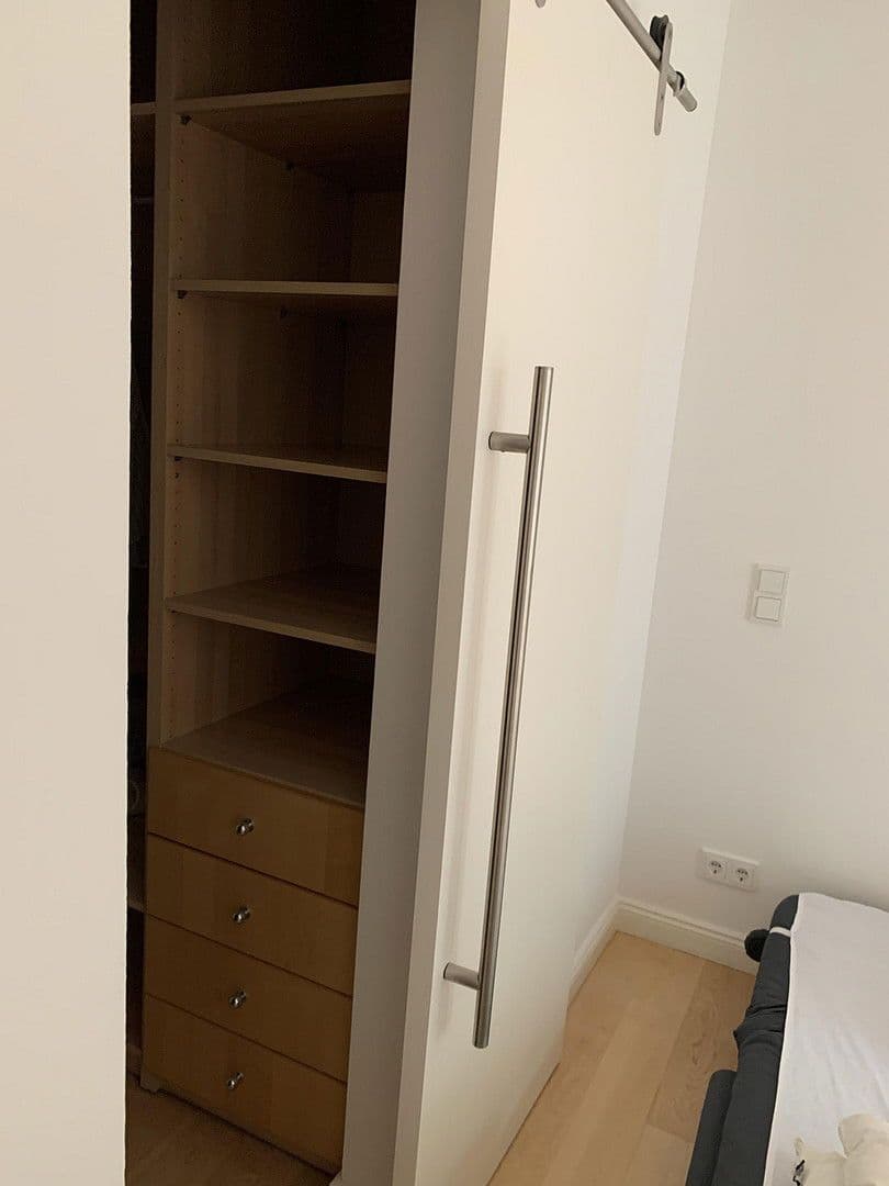 Pronájem bytu 1+kk 65 m², Köln, Severní Porýní-Vestfálsko Pronájem bytu 1+kk 65 m², Köln, Severní Porýní-Vestfálsko