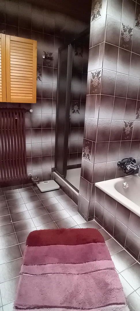 Prodej domu 185 m², pozemek 354 m², Albstadt, Bádensko-Württembersko Prodej domu 185 m², pozemek 354 m², Albstadt, Bádensko-Württembersko