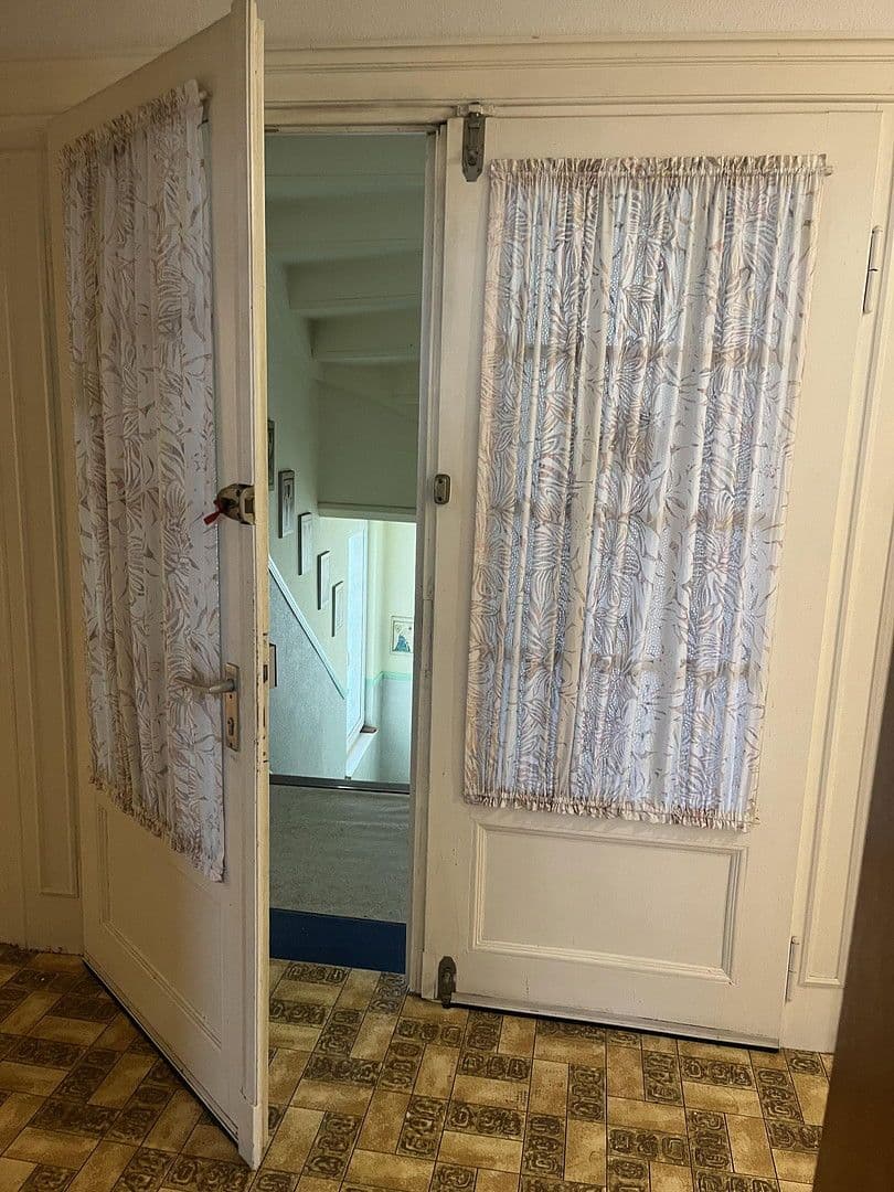 Pronájem bytu 2+1 70 m², Gaustraße 16, Bingen am Rhein, Porýní-Falc Pronájem bytu 2+1 70 m², Gaustraße 16, Bingen am Rhein, Porýní-Falc