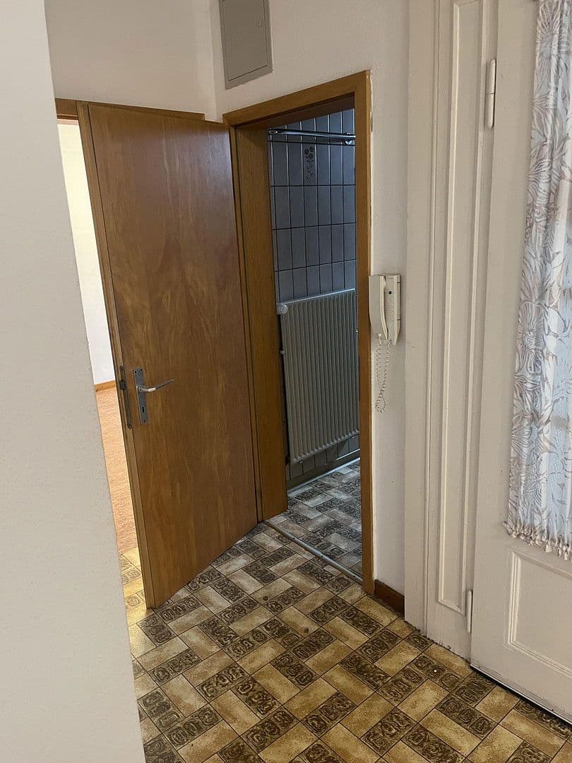 Pronájem bytu 2+1 70 m², Gaustraße 16, Bingen am Rhein, Porýní-Falc Pronájem bytu 2+1 70 m², Gaustraße 16, Bingen am Rhein, Porýní-Falc