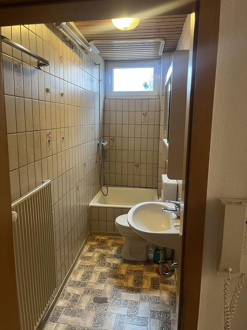 Pronájem bytu 2+1 70 m², Gaustraße 16, Bingen am Rhein, Porýní-Falc Pronájem bytu 2+1 70 m², Gaustraße 16, Bingen am Rhein, Porýní-Falc