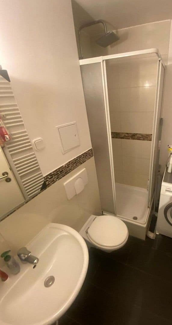 Prodej bytu 2+1 40 m², Bingertstraße 45, Wiesbaden, Hessen Prodej bytu 2+1 40 m², Bingertstraße 45, Wiesbaden, Hessen