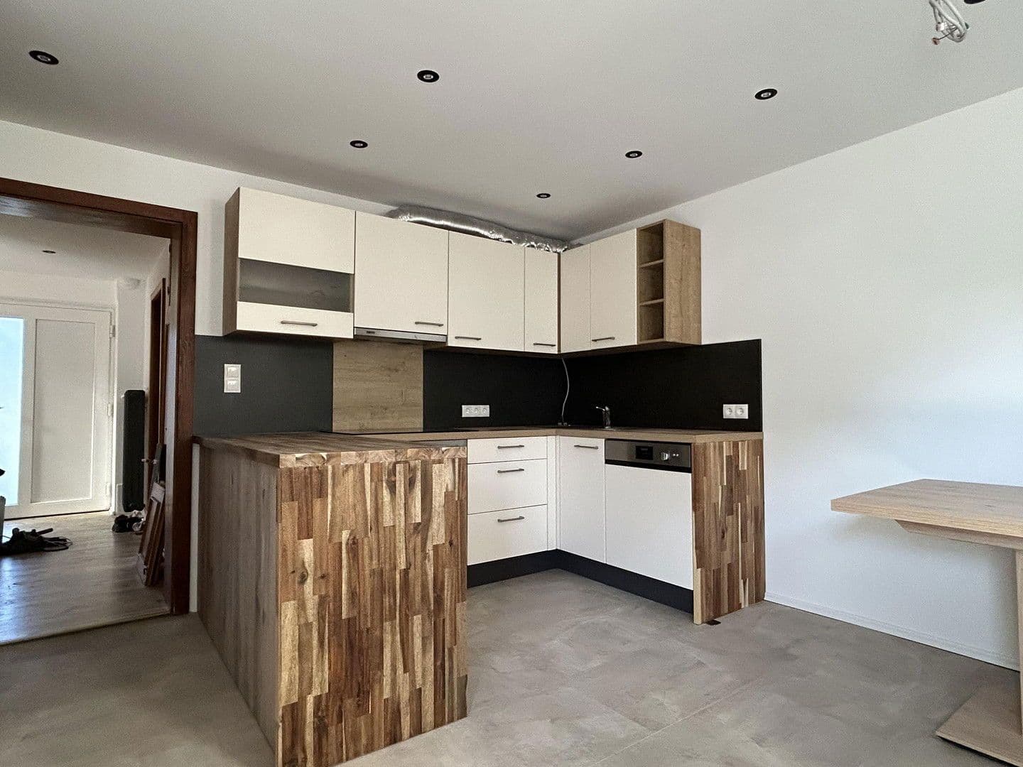 Pronájem domu 105 m², pozemek 573 m², Bettelwurfstraße, Volders, Tyrolsko Pronájem domu 105 m², pozemek 573 m², Bettelwurfstraße, Volders, Tyrolsko