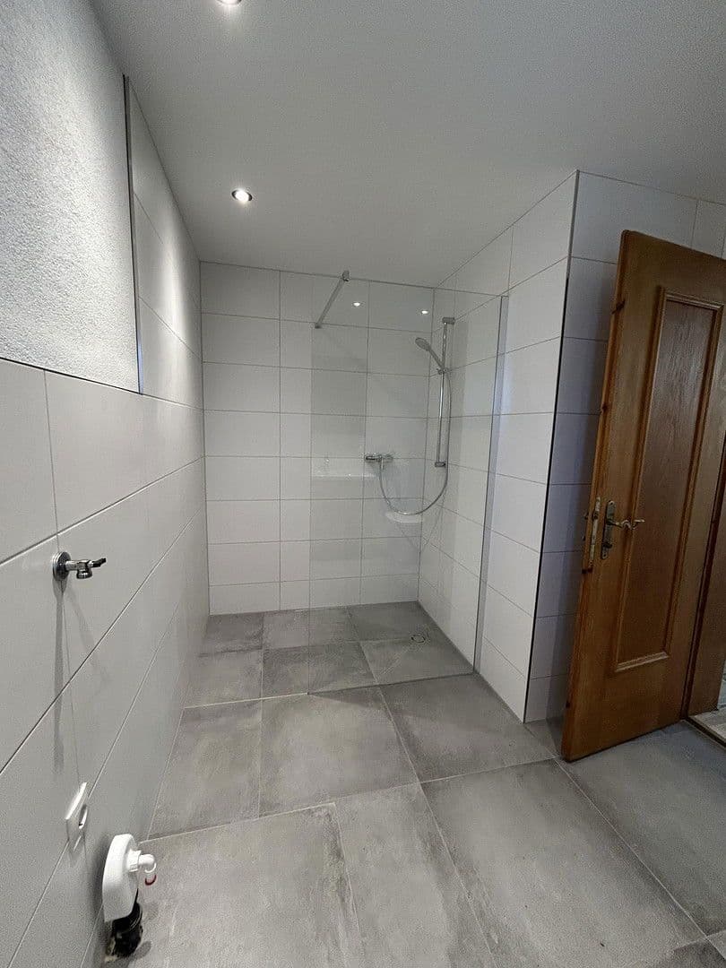 Pronájem domu 105 m², pozemek 573 m², Bettelwurfstraße, Volders, Tyrolsko Pronájem domu 105 m², pozemek 573 m², Bettelwurfstraße, Volders, Tyrolsko