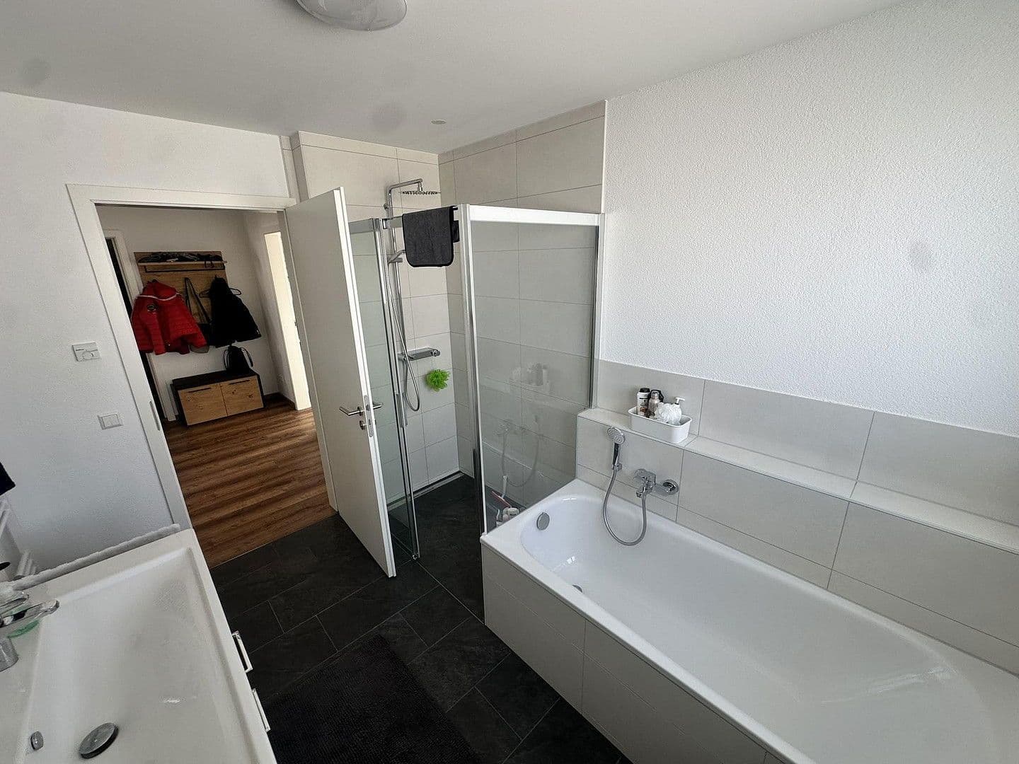 Prodej bytu 3+1 94 m², Keltenweg 3a, Bad Krozingen, Bádensko-Württembersko Prodej bytu 3+1 94 m², Keltenweg 3a, Bad Krozingen, Bádensko-Württembersko