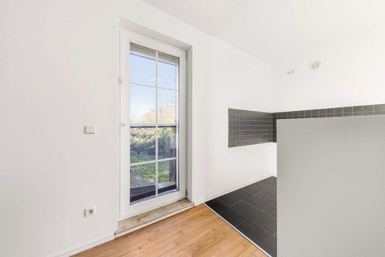 Pronájem bytu 3+1 112 m², Verdistr. 64, Berlin, Berlín Pronájem bytu 3+1 112 m², Verdistr. 64, Berlin, Berlín