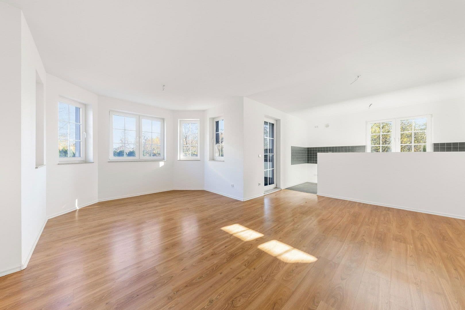 Pronájem bytu 3+1 112 m², Verdistr. 64, Berlin, Berlín Pronájem bytu 3+1 112 m², Verdistr. 64, Berlin, Berlín