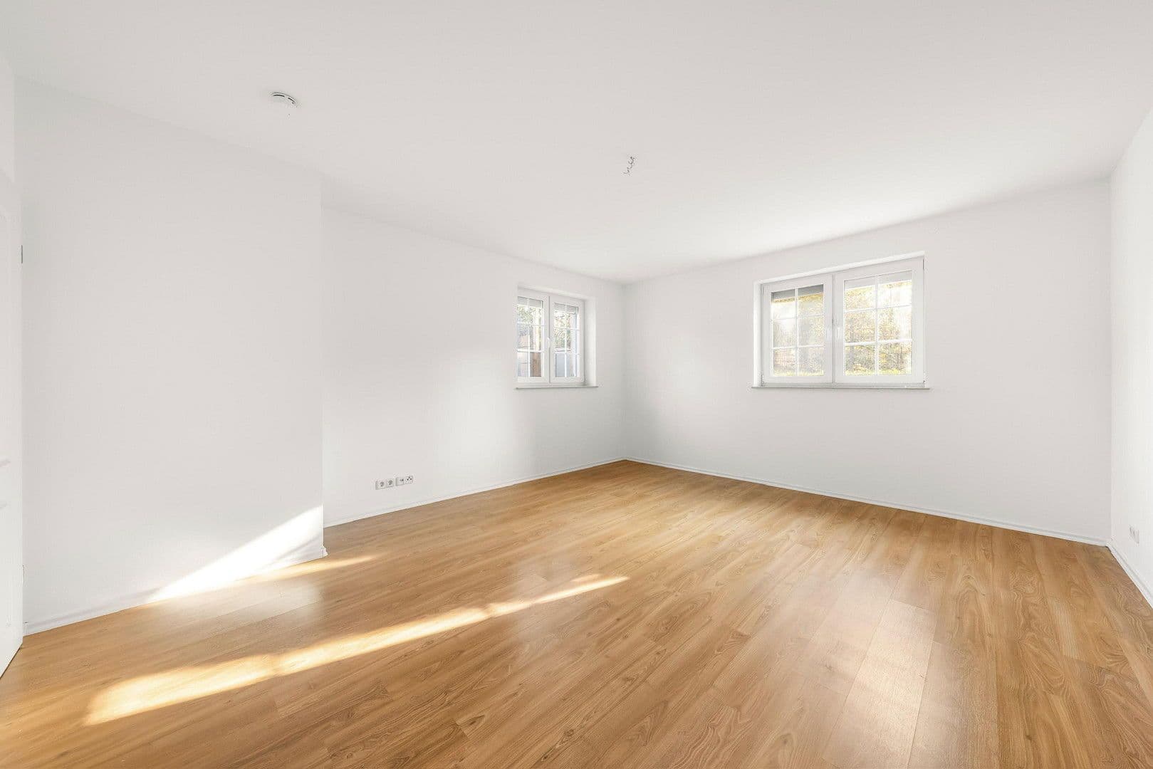 Pronájem bytu 3+1 112 m², Verdistr. 64, Berlin, Berlín Pronájem bytu 3+1 112 m², Verdistr. 64, Berlin, Berlín