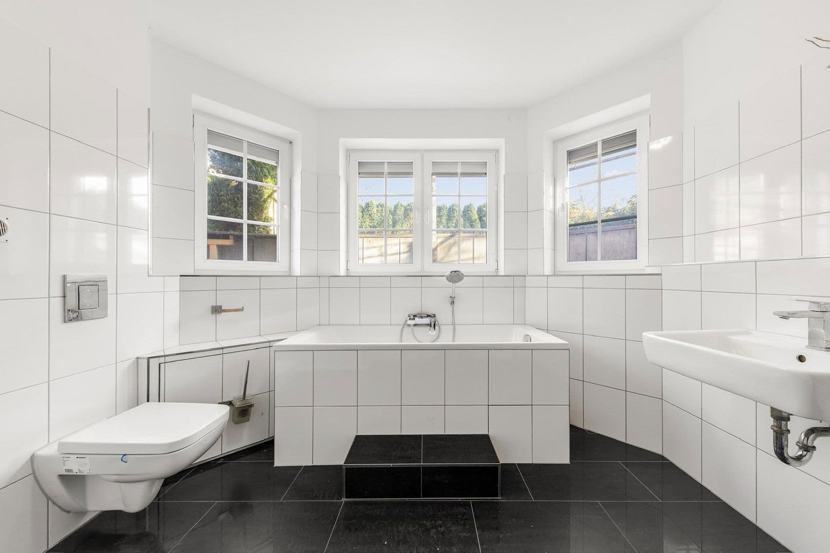 Pronájem bytu 3+1 112 m², Verdistr. 64, Berlin, Berlín Pronájem bytu 3+1 112 m², Verdistr. 64, Berlin, Berlín