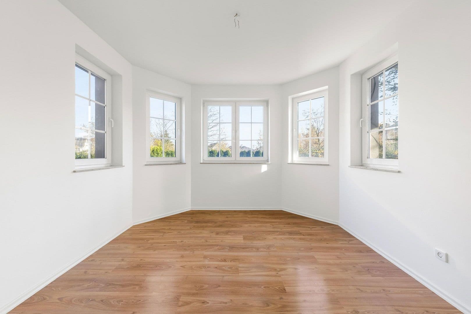 Pronájem bytu 3+1 112 m², Verdistr. 64, Berlin, Berlín Pronájem bytu 3+1 112 m², Verdistr. 64, Berlin, Berlín