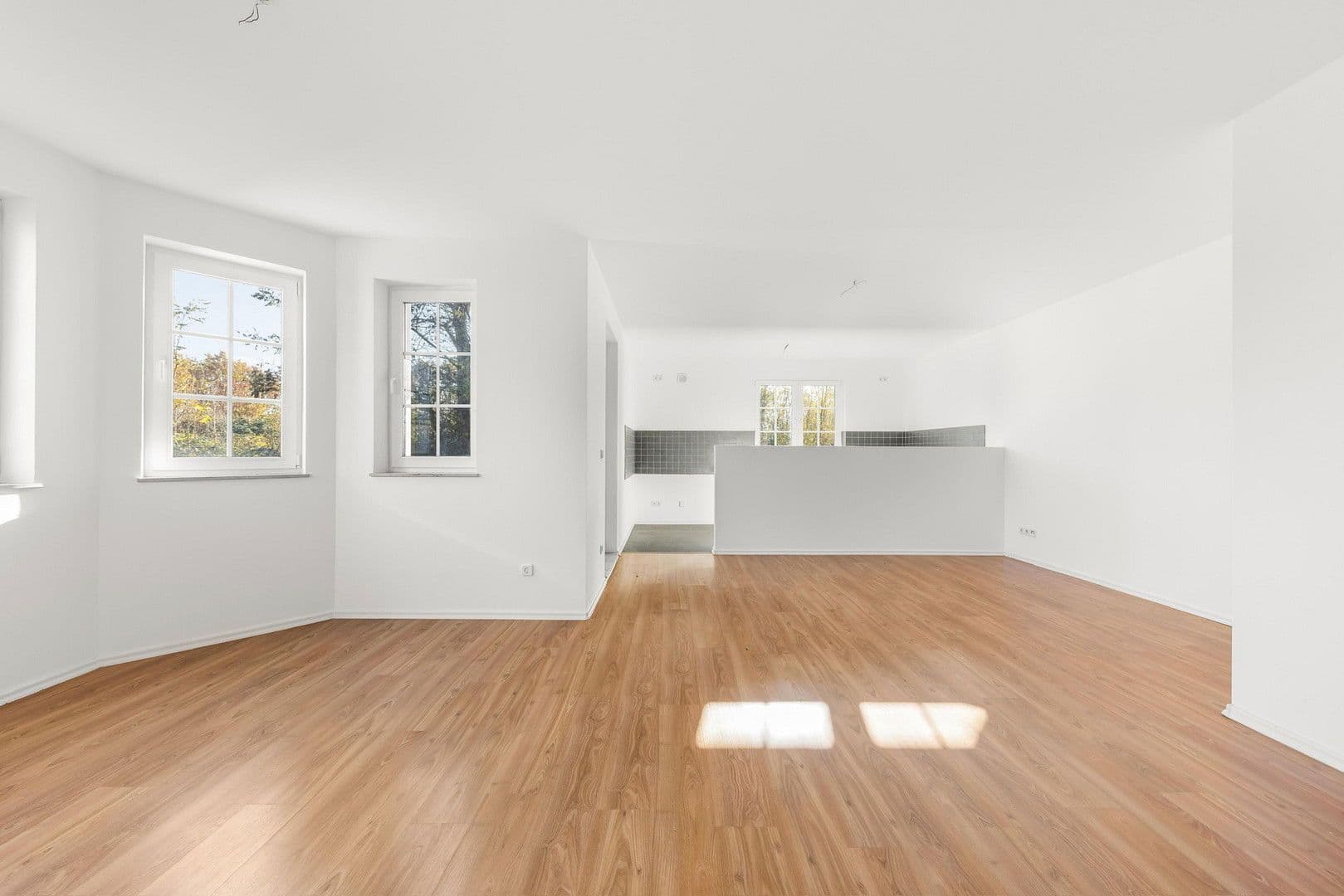 Pronájem bytu 3+1 112 m², Verdistr. 64, Berlin, Berlín Pronájem bytu 3+1 112 m², Verdistr. 64, Berlin, Berlín