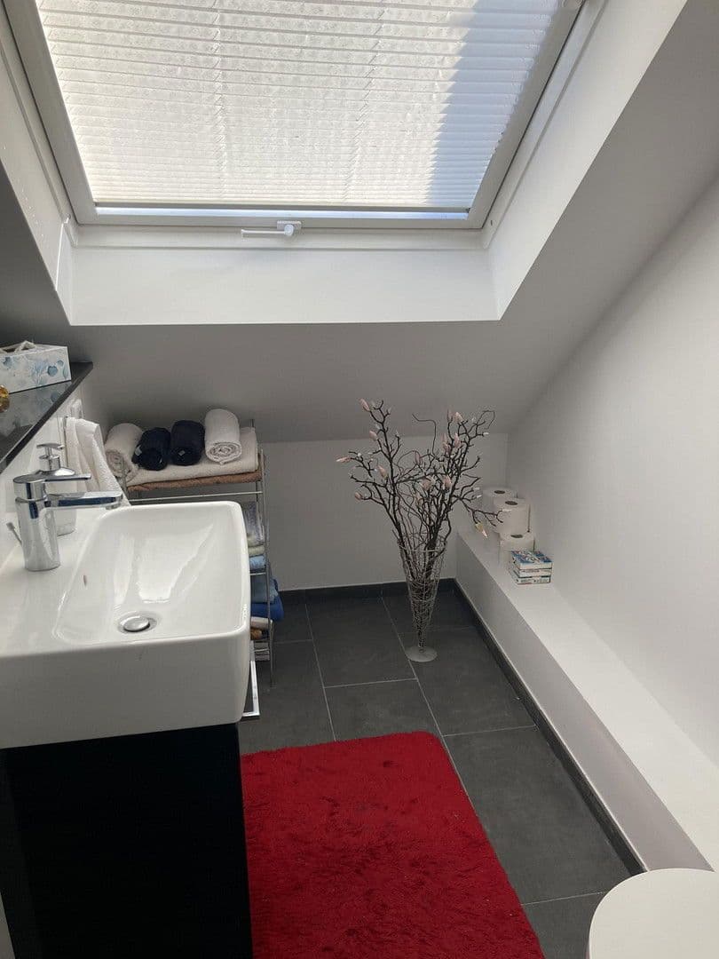 Prodej bytu 3+1 100 m², Vürfels 16 D, Bergisch Gladbach, Severní Porýní-Vestfálsko Prodej bytu 3+1 100 m², Vürfels 16 D, Bergisch Gladbach, Severní Porýní-Vestfálsko