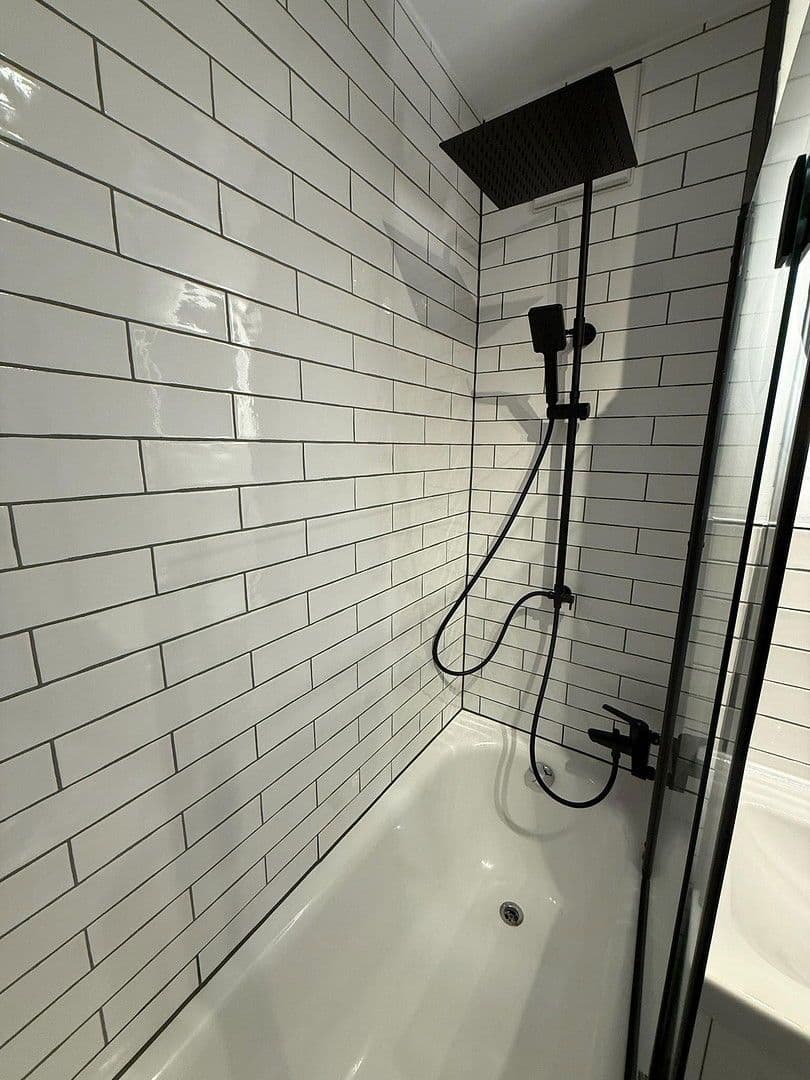 Pronájem bytu 2+1 60 m², Gustav-Heinemann-Straße 109, Bremen, Bremen Pronájem bytu 2+1 60 m², Gustav-Heinemann-Straße 109, Bremen, Bremen