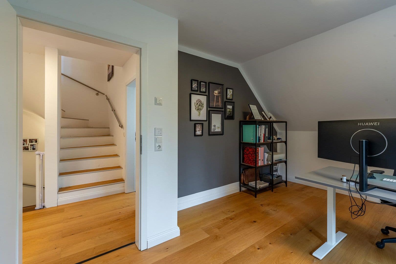 Prodej domu 117 m², pozemek 264 m², Kolberger Str., Stade, Dolní Sasko Prodej domu 117 m², pozemek 264 m², Kolberger Str., Stade, Dolní Sasko