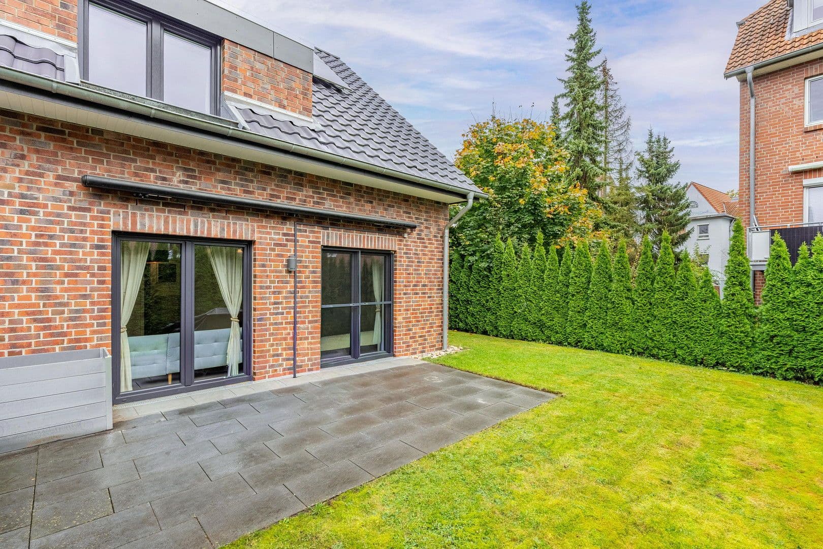 Prodej domu 117 m², pozemek 264 m², Kolberger Str., Stade, Dolní Sasko Prodej domu 117 m², pozemek 264 m², Kolberger Str., Stade, Dolní Sasko