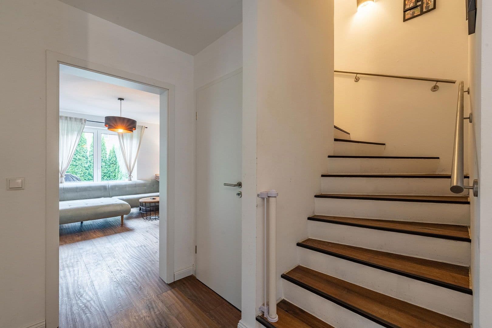 Prodej domu 117 m², pozemek 264 m², Kolberger Str., Stade, Dolní Sasko Prodej domu 117 m², pozemek 264 m², Kolberger Str., Stade, Dolní Sasko