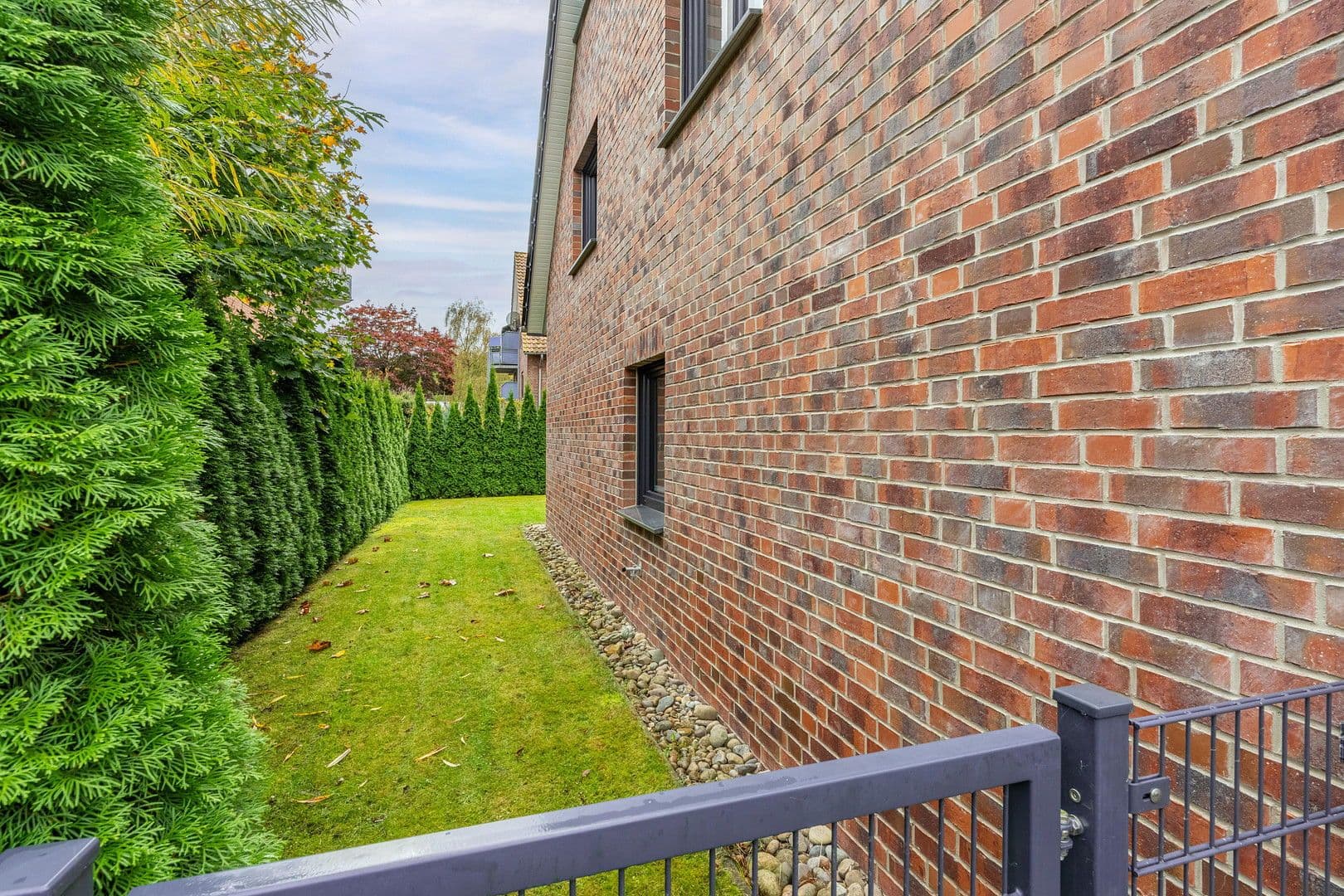 Prodej domu 117 m², pozemek 264 m², Kolberger Str., Stade, Dolní Sasko Prodej domu 117 m², pozemek 264 m², Kolberger Str., Stade, Dolní Sasko