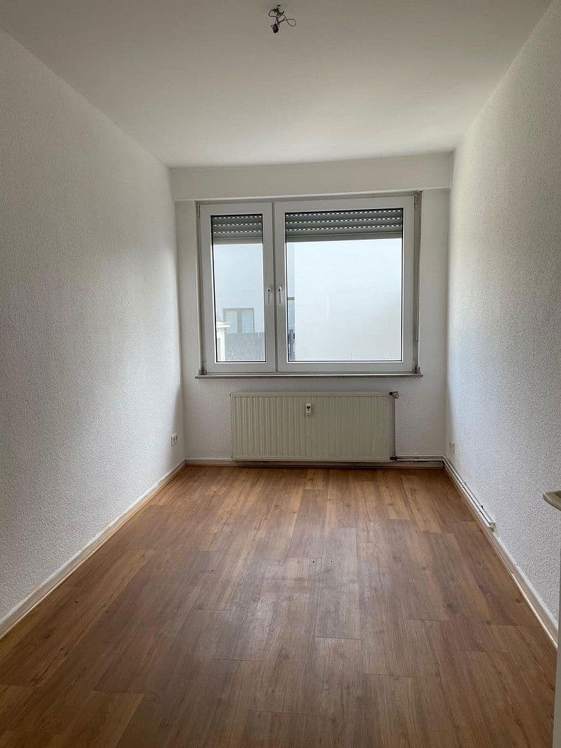 Pronájem bytu 3+1 66 m², Gerhardstr. 51, Ratingen, Severní Porýní-Vestfálsko Pronájem bytu 3+1 66 m², Gerhardstr. 51, Ratingen, Severní Porýní-Vestfálsko