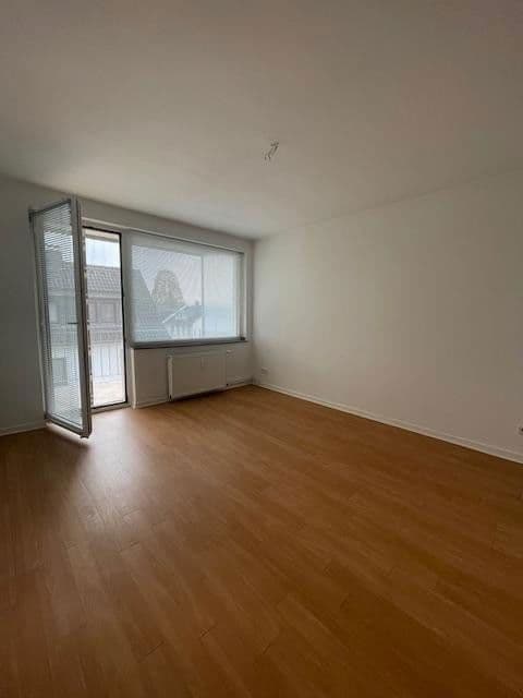 Pronájem bytu 3+1 66 m², Gerhardstr. 51, Ratingen, Severní Porýní-Vestfálsko Pronájem bytu 3+1 66 m², Gerhardstr. 51, Ratingen, Severní Porýní-Vestfálsko