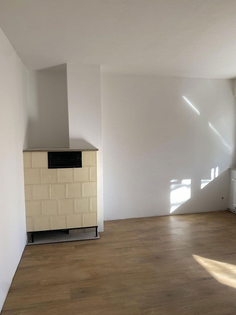Pronájem bytu 3+1 80 m², Neuhausen auf den Fildern, Bádensko-Württembersko Pronájem bytu 3+1 80 m², Neuhausen auf den Fildern, Bádensko-Württembersko