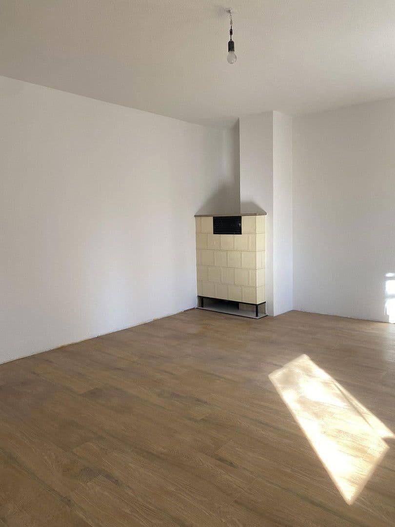 Pronájem bytu 3+1 80 m², Neuhausen auf den Fildern, Bádensko-Württembersko Pronájem bytu 3+1 80 m², Neuhausen auf den Fildern, Bádensko-Württembersko