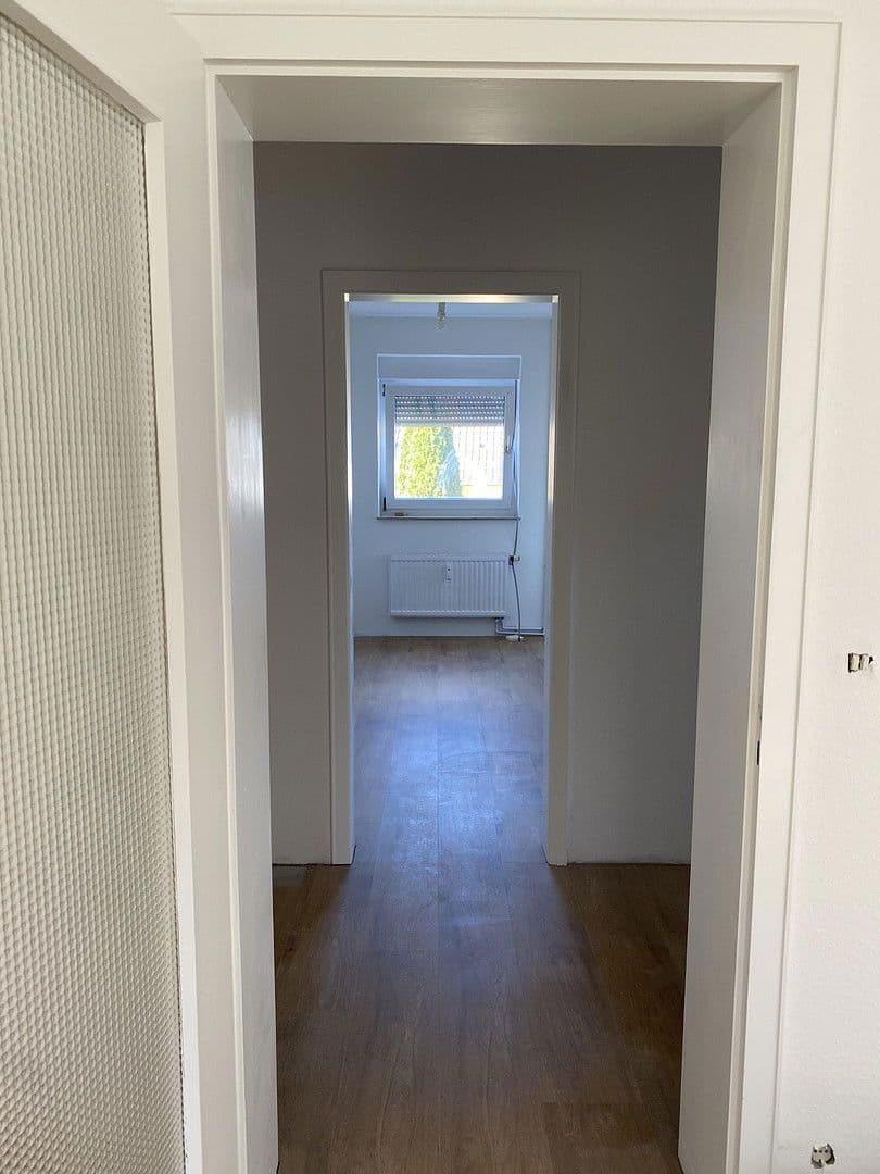 Pronájem bytu 3+1 80 m², Neuhausen auf den Fildern, Bádensko-Württembersko Pronájem bytu 3+1 80 m², Neuhausen auf den Fildern, Bádensko-Württembersko