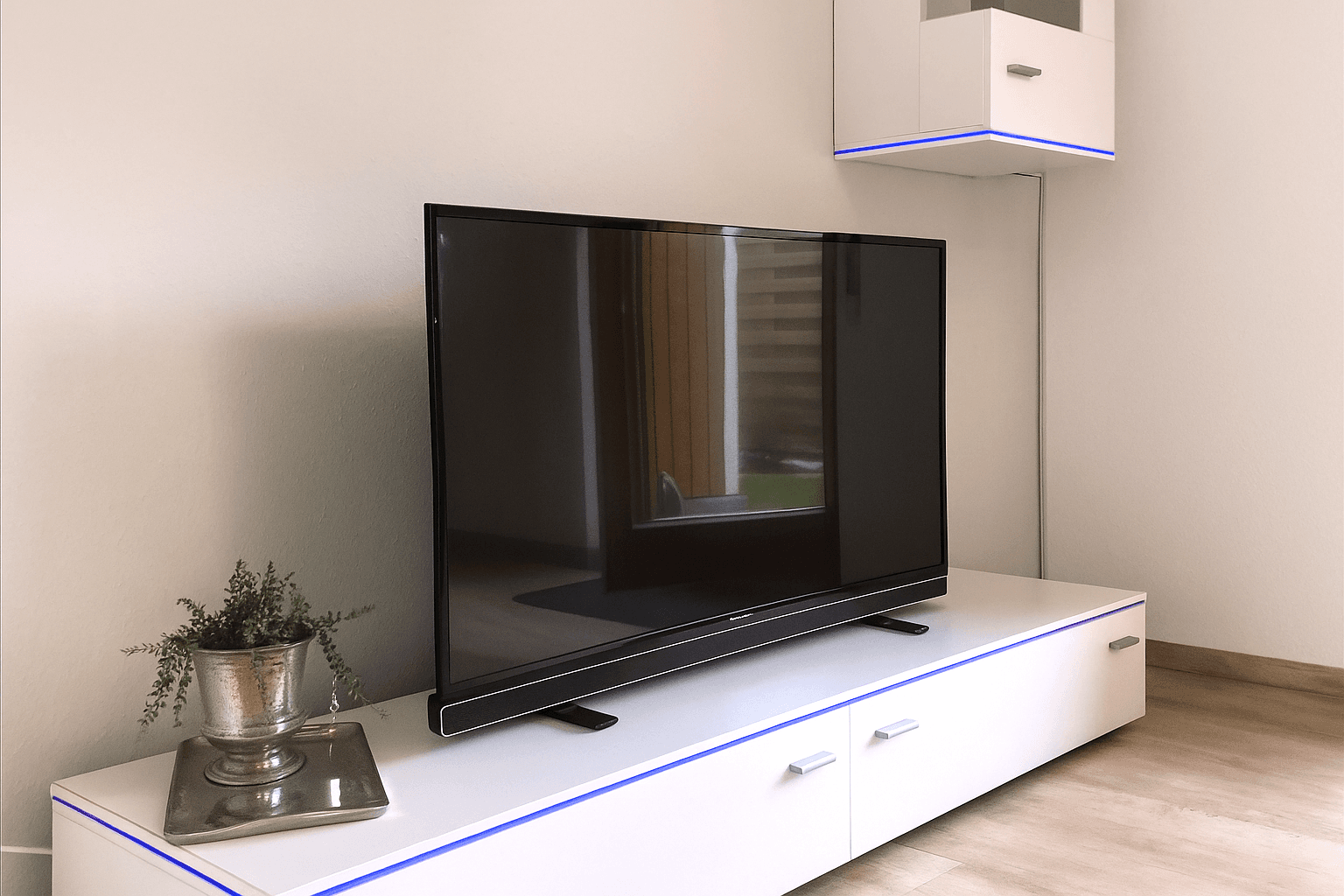 Pronájem bytu 2+1 40 m², Leonberg, Bádensko-Württembersko Pronájem bytu 2+1 40 m², Leonberg, Bádensko-Württembersko