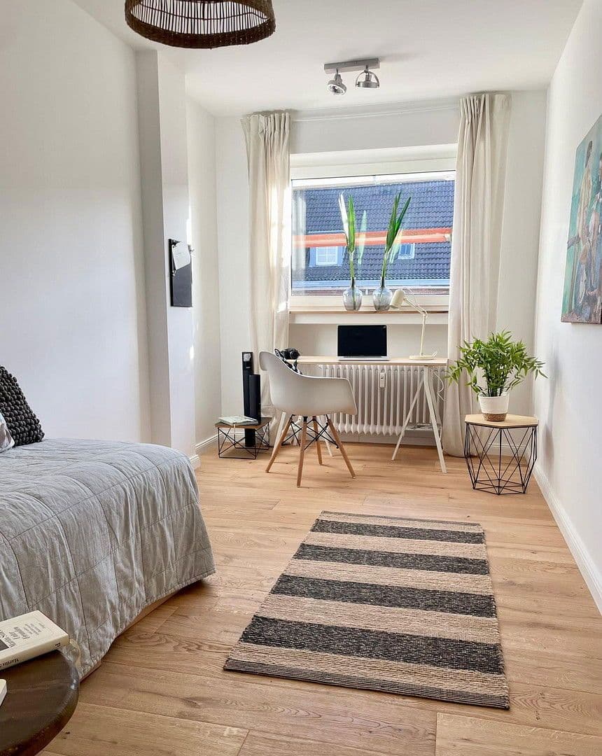 Prodej bytu 3+1 86 m², Düsseldorf, Severní Porýní-Vestfálsko Prodej bytu 3+1 86 m², Düsseldorf, Severní Porýní-Vestfálsko