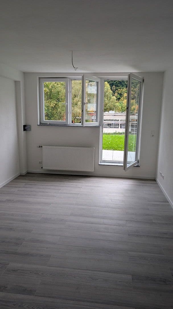 Pronájem bytu 2+1 62 m², Künzelsau, Bádensko-Württembersko Pronájem bytu 2+1 62 m², Künzelsau, Bádensko-Württembersko